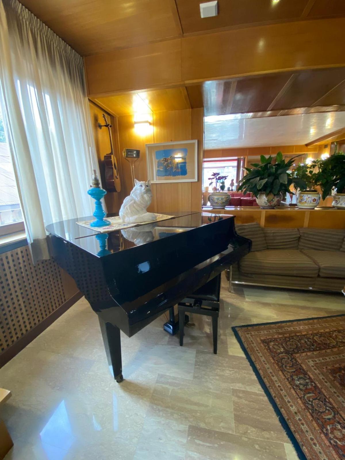 Hotel Sila กามิลยาเตลโล ซีลาโน ภายนอก รูปภาพ