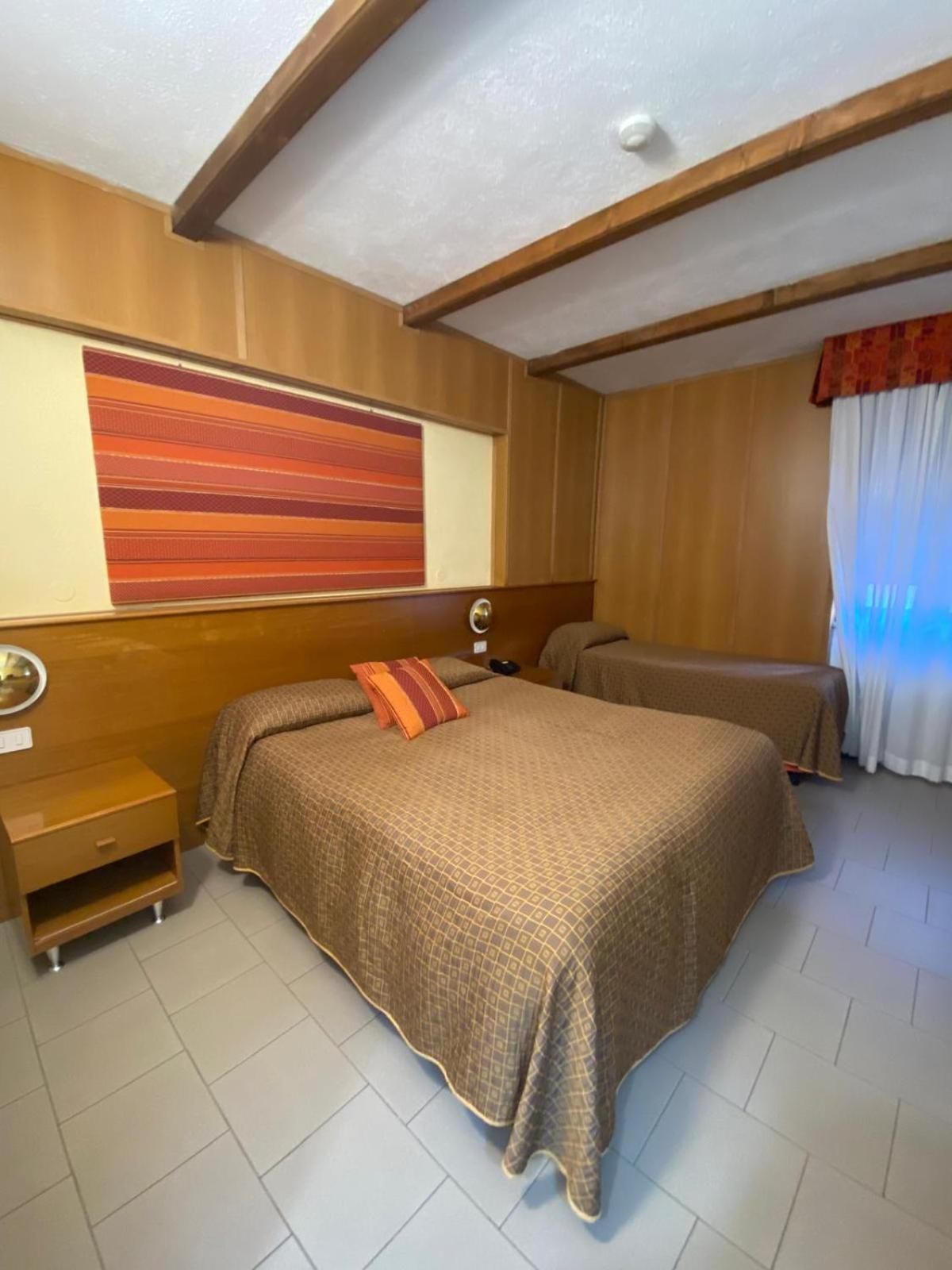 Hotel Sila กามิลยาเตลโล ซีลาโน ภายนอก รูปภาพ